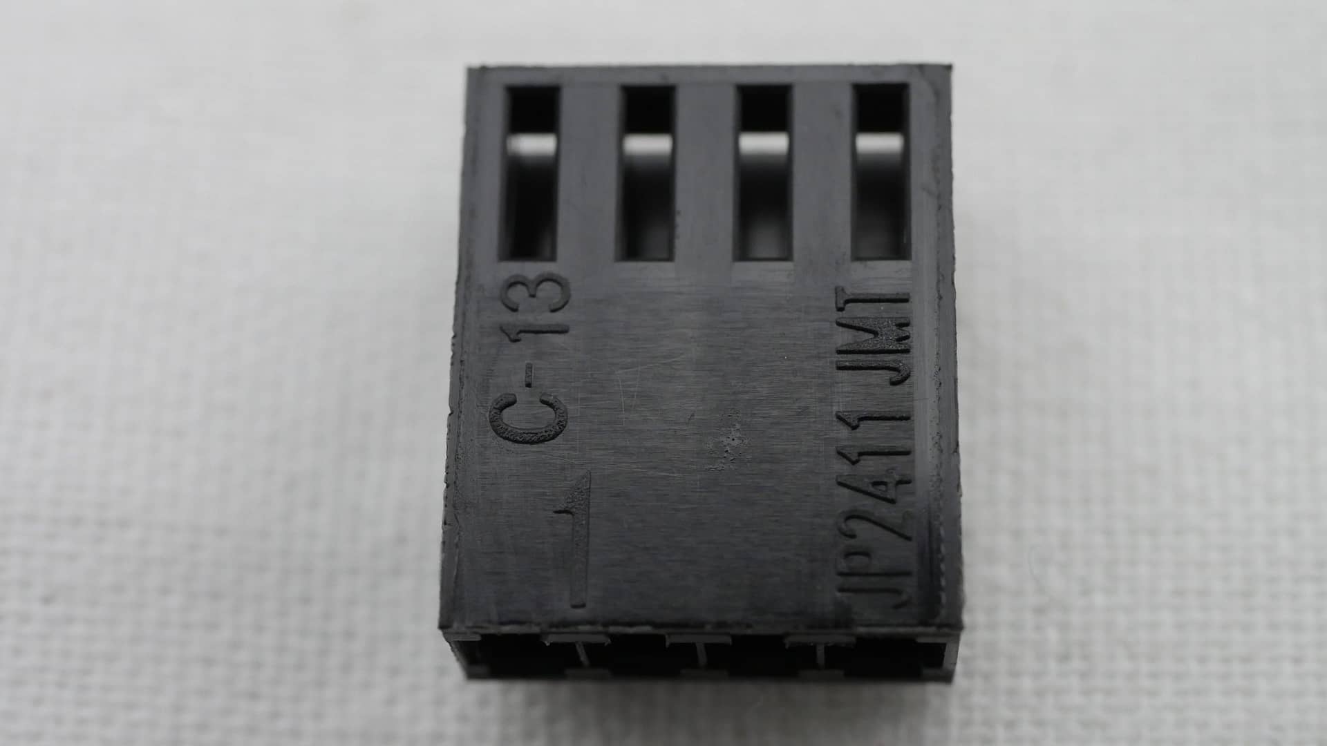 4 Pin Fan Female - Singularity Computers